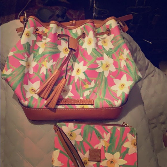 Purse - Picture 1 of 4